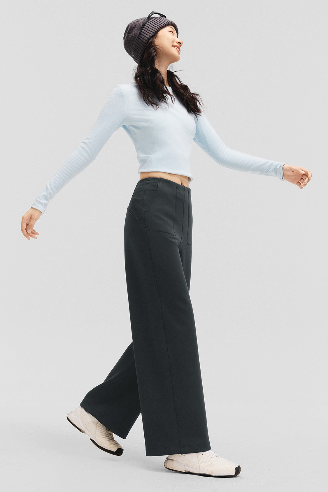 FlowWarm – Women’s High-Stretch Wide-Leg Thermal Pants - Image 4