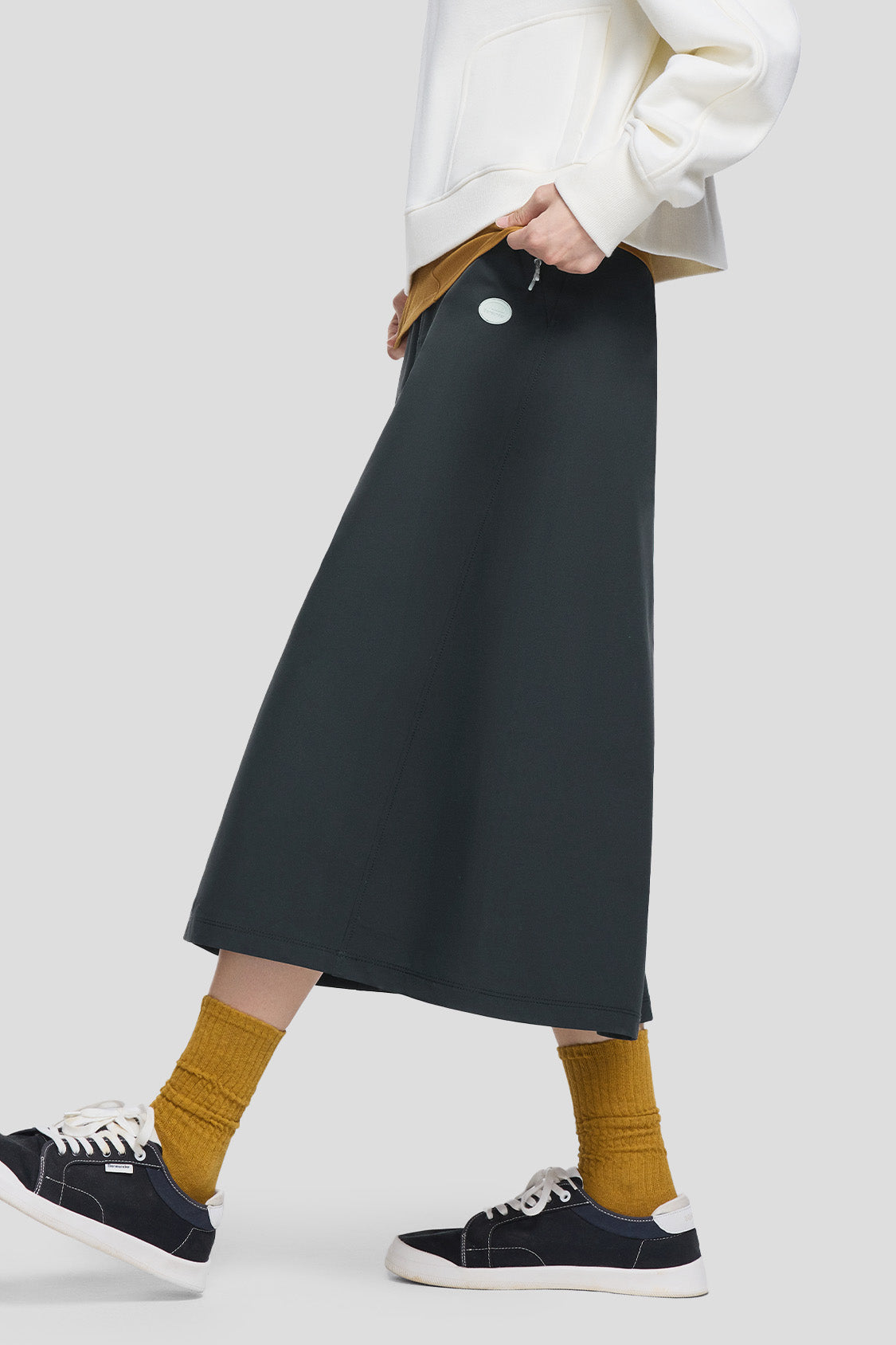 BreezeShield - Women's Outdoor Windproof Skirt - Image 3