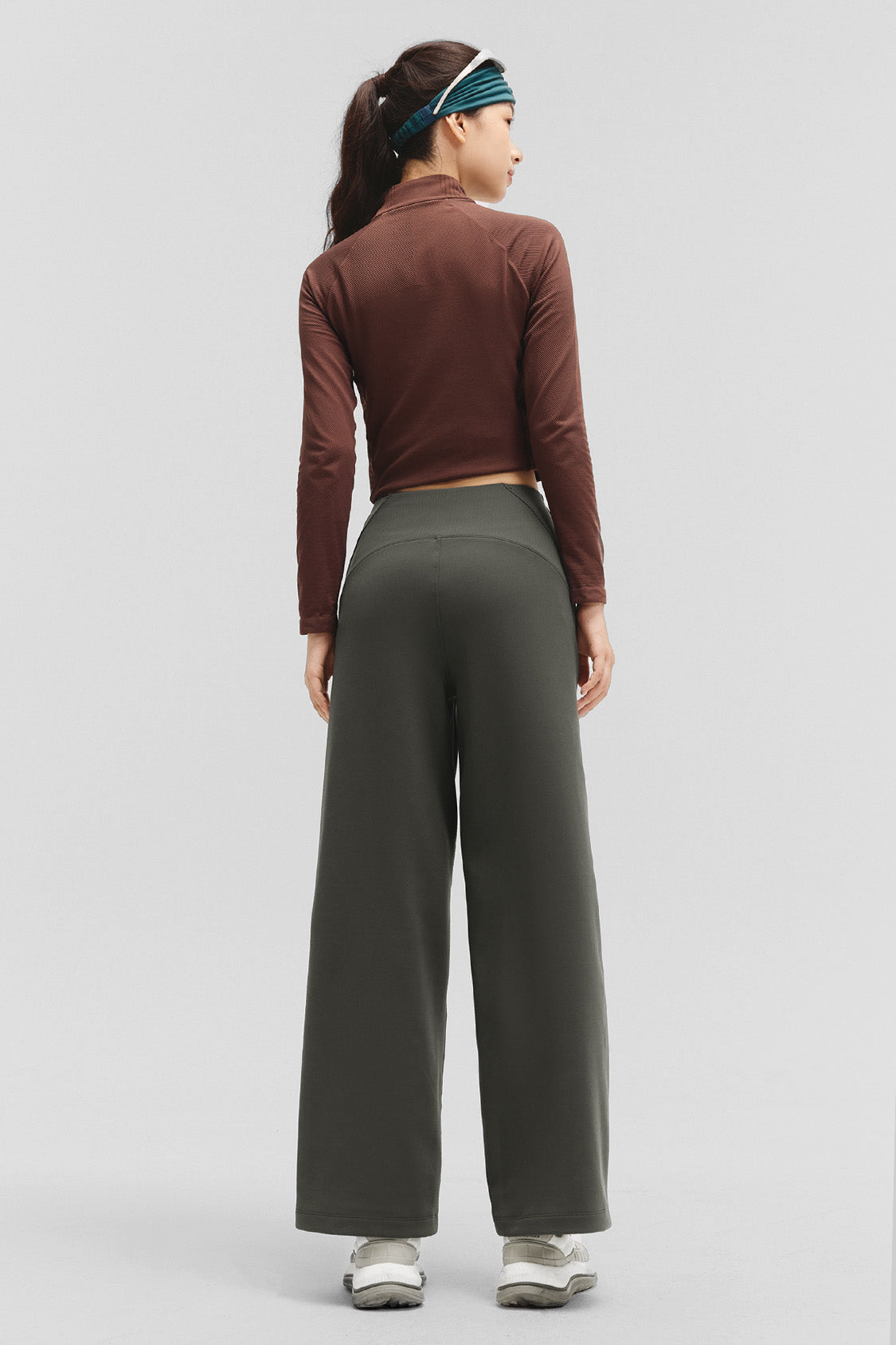 FlowWarm – Women’s High-Stretch Wide-Leg Thermal Pants - Image 9